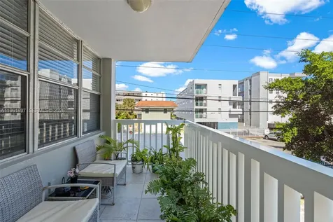 2016 Bay Drive Miami Beach FL 33141