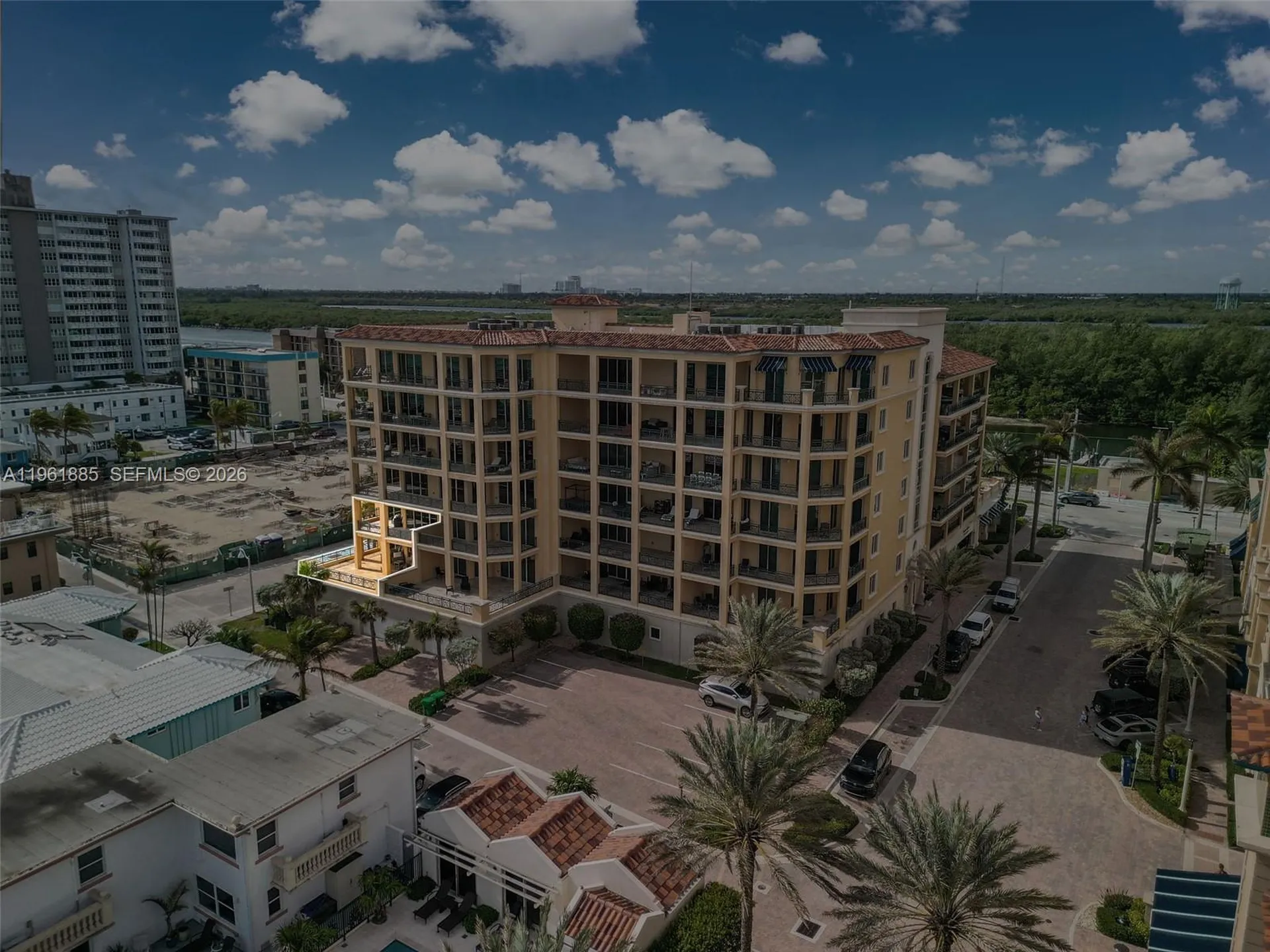 3415 N Ocean Drive Hollywood FL 33019