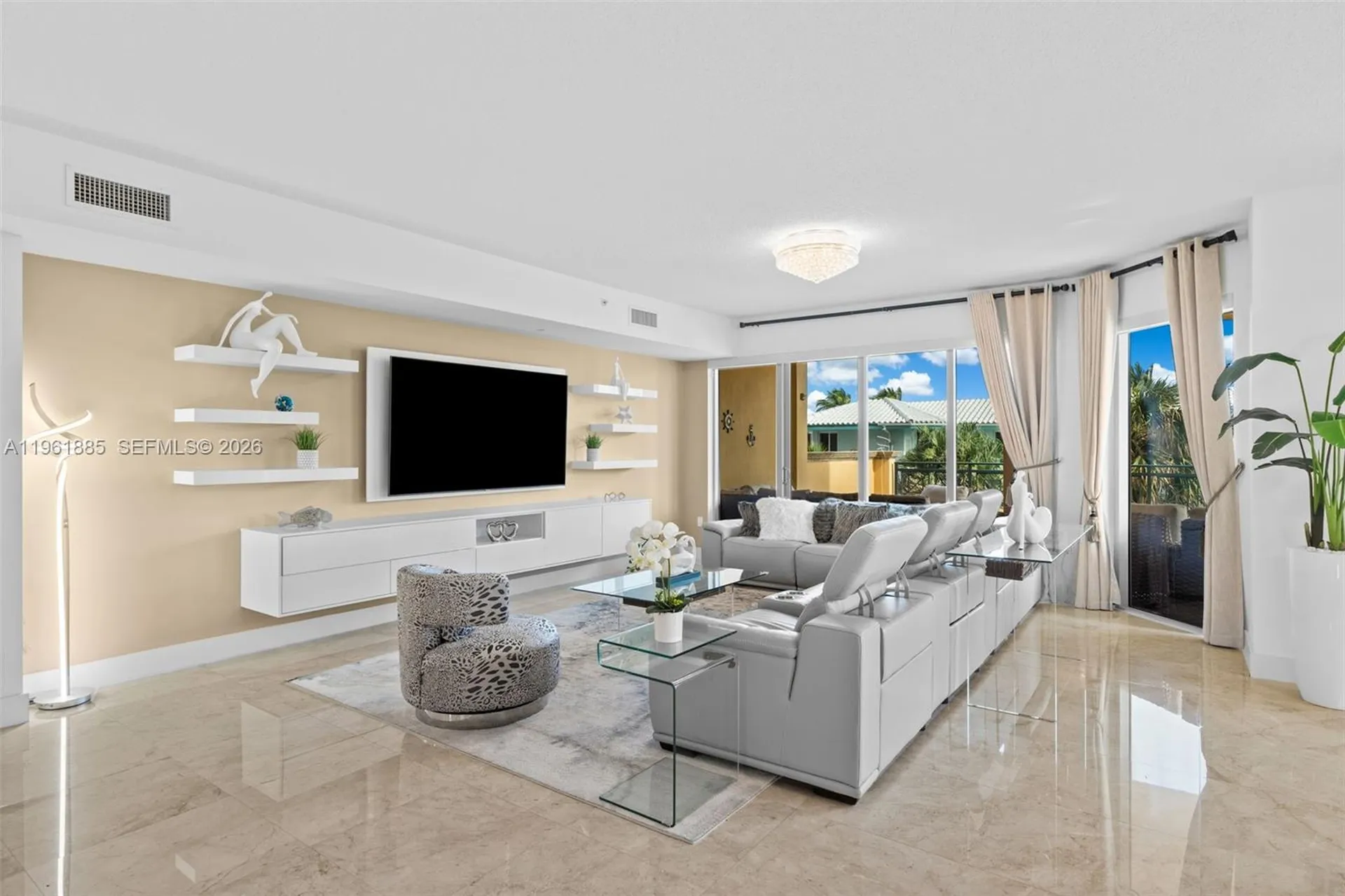 3415 N Ocean Drive Hollywood FL 33019