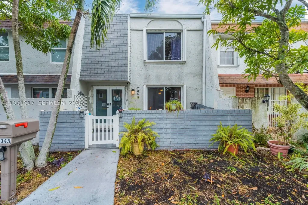 7345 NW 75th Street Tamarac FL 33321