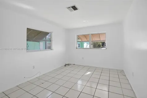 6853 NW 26th Court Sunrise FL 33313