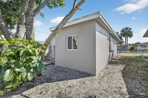 6853 NW 26th Court Sunrise FL 33313
