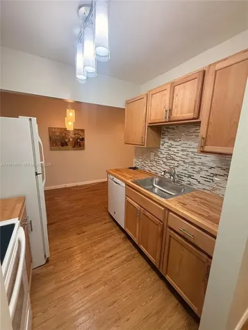 5180 E Sabal Palm Boulevard Tamarac FL 33319