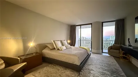 2000 Island Boulevard Aventura FL 33160