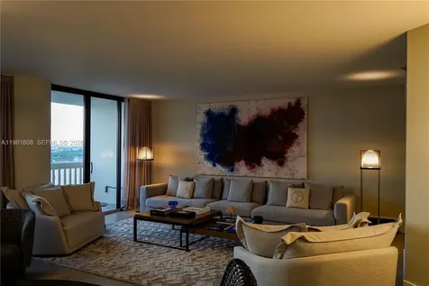 2000 Island Boulevard Aventura FL 33160