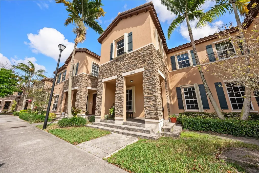 16958 SW 92nd Street Miami FL 33196