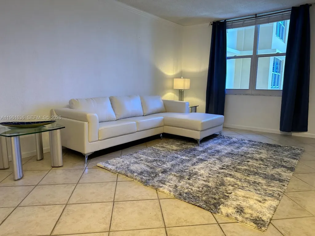 2501 S Ocean Drive Hollywood FL 33019