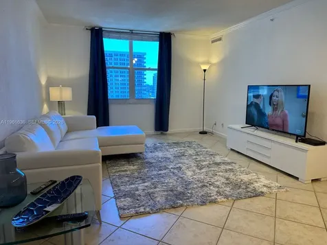 2501 S Ocean Drive Hollywood FL 33019