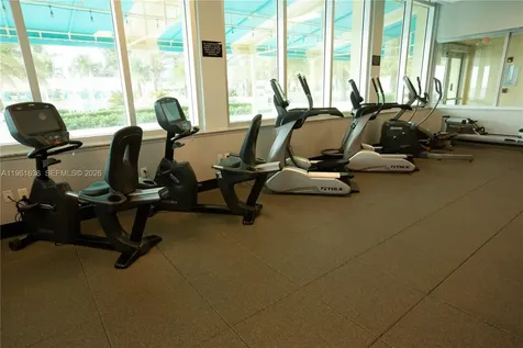 2501 S Ocean Drive Hollywood FL 33019
