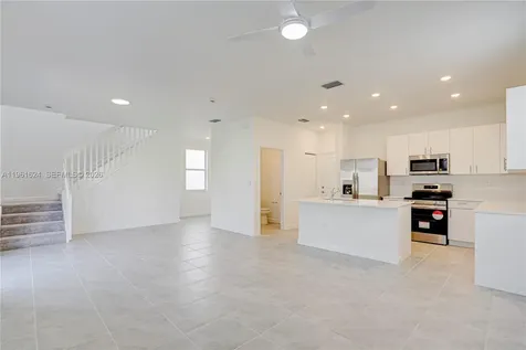 2728 SE 24th Court Homestead FL 33035