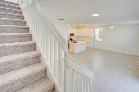 2728 SE 24th Court Homestead FL 33035