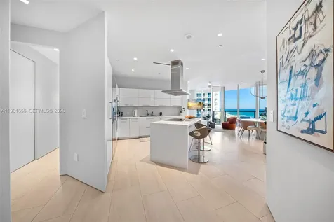 100 S Pointe Drive Miami Beach FL 33139