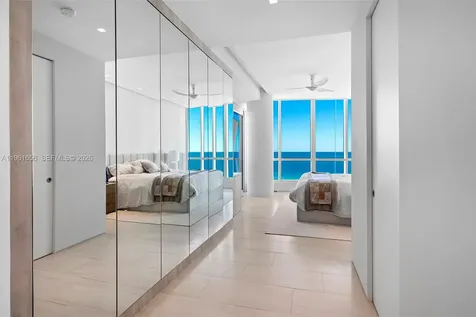 100 S Pointe Drive Miami Beach FL 33139