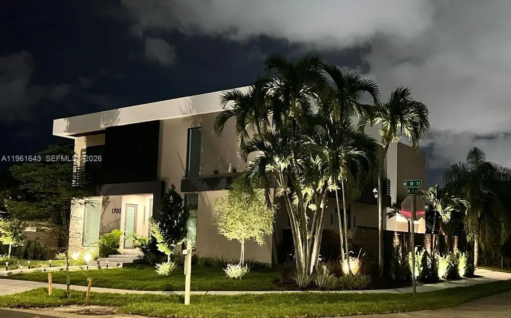 1700 NE 18th Street Fort Lauderdale FL 33305