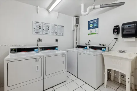 1020 Meridian Avenue Miami Beach FL 33139
