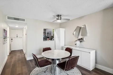 1020 Meridian Avenue Miami Beach FL 33139