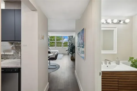 1020 Meridian Avenue Miami Beach FL 33139