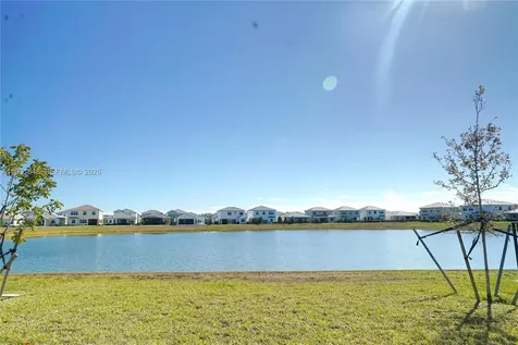 5770 Bristlecone Commoms Westlake FL 33470