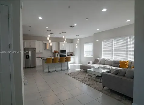 5770 Bristlecone Commoms Westlake FL 33470