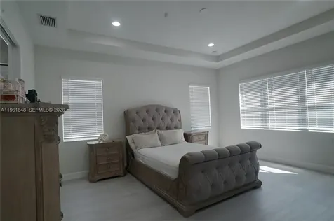 5770 Bristlecone Commoms Westlake FL 33470