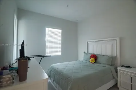 5770 Bristlecone Commoms Westlake FL 33470