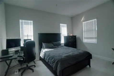 5770 Bristlecone Commoms Westlake FL 33470