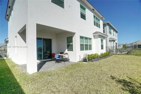 5770 Bristlecone Commoms Westlake FL 33470