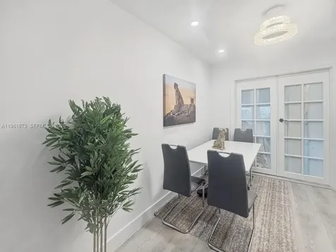 2400 SW 21st Terrace Miami FL 33145