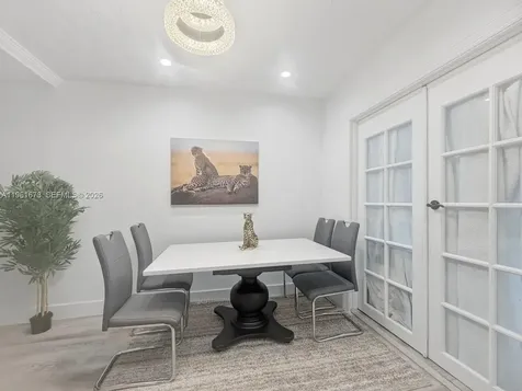 2400 SW 21st Terrace Miami FL 33145