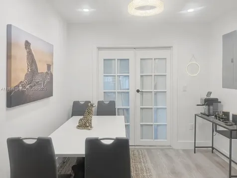 2400 SW 21st Terrace Miami FL 33145