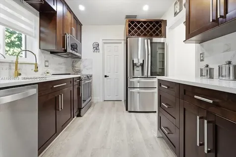 2400 SW 21st Terrace Miami FL 33145