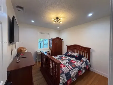 2400 SW 21st Terrace Miami FL 33145