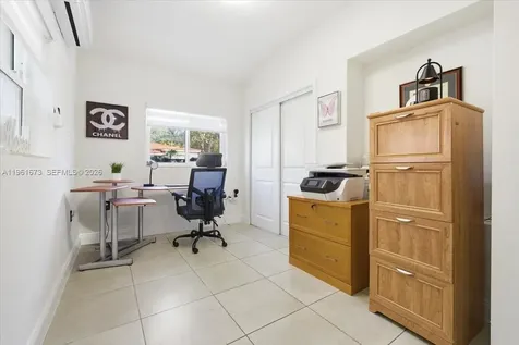 2400 SW 21st Terrace Miami FL 33145