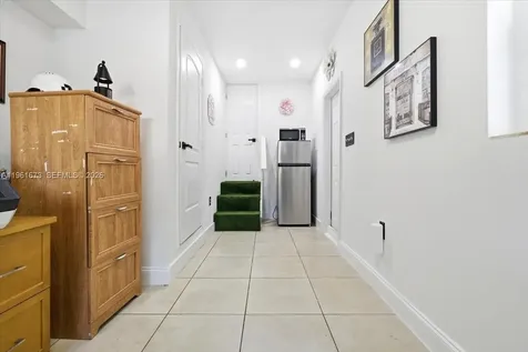2400 SW 21st Terrace Miami FL 33145