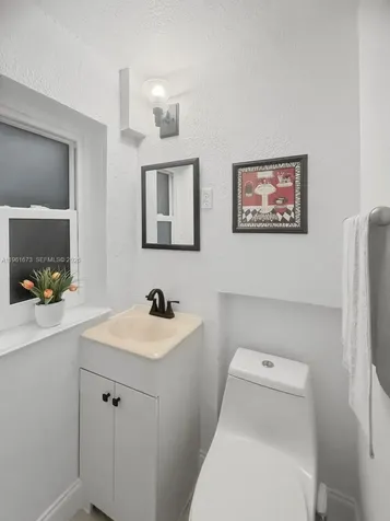 2400 SW 21st Terrace Miami FL 33145