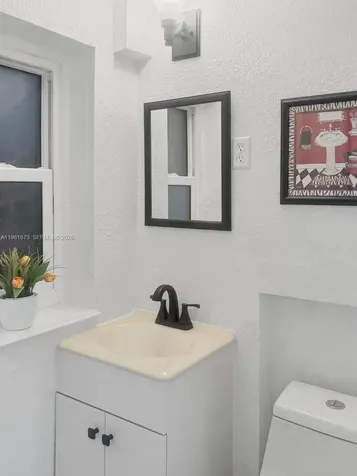 2400 SW 21st Terrace Miami FL 33145