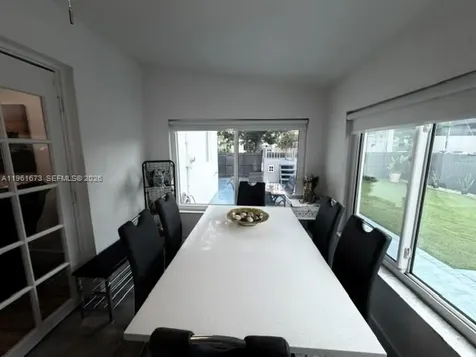 2400 SW 21st Terrace Miami FL 33145