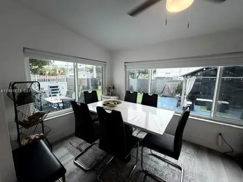 2400 SW 21st Terrace Miami FL 33145