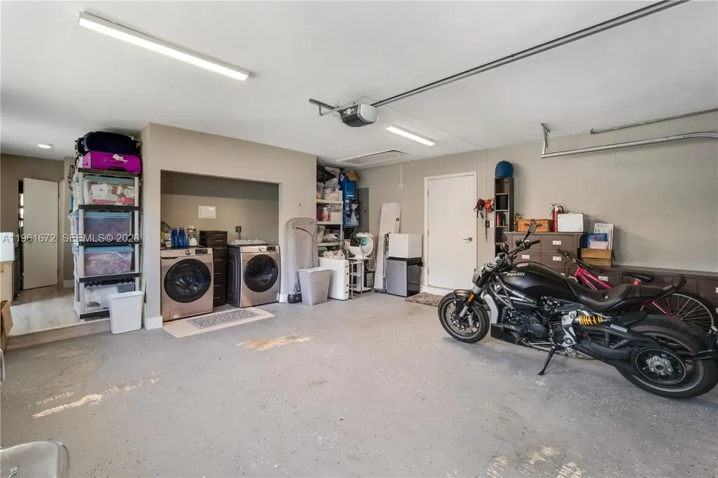 2701 NE 52nd Street Lighthouse Point FL 33064