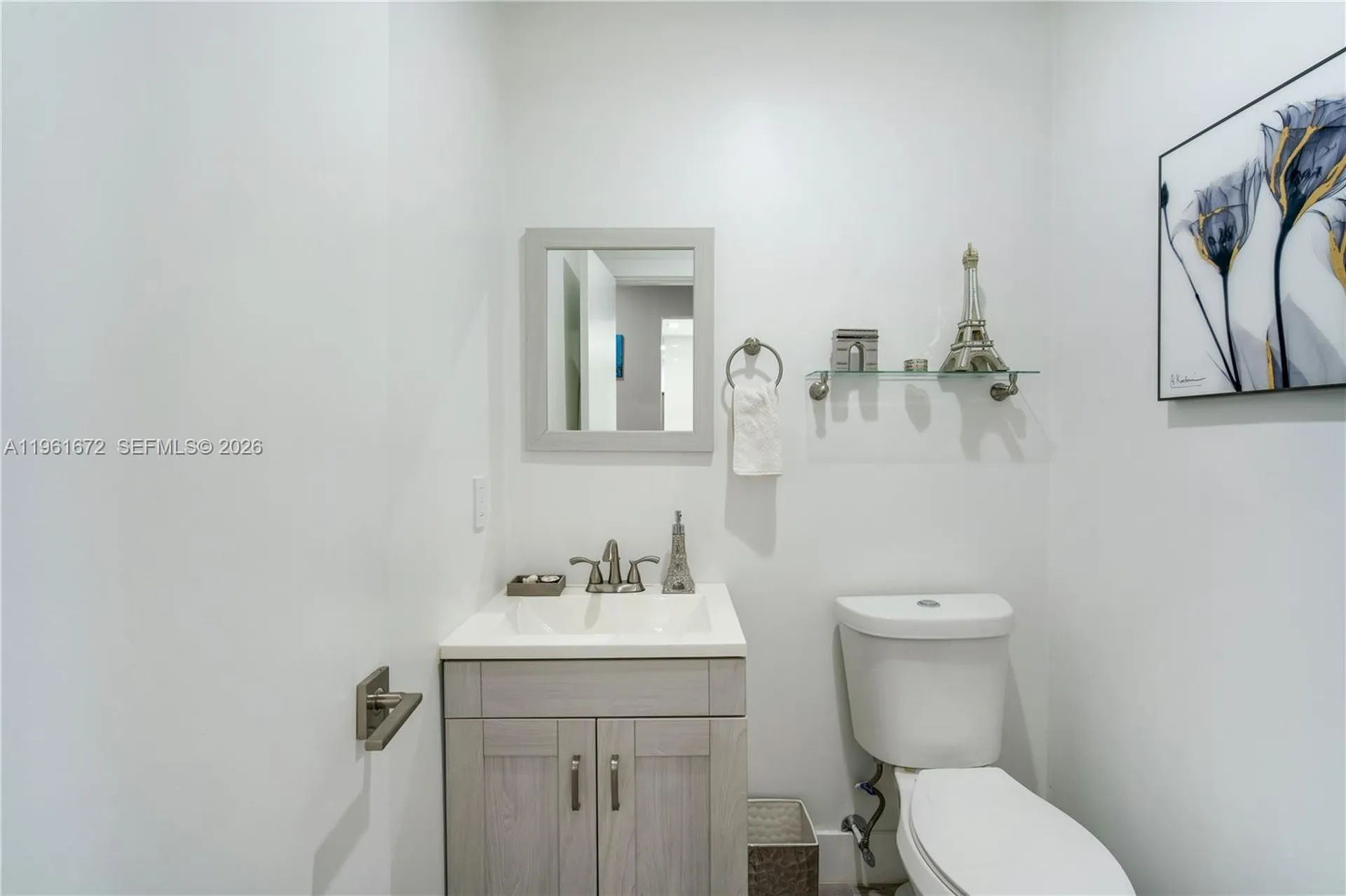 2701 NE 52nd Street Lighthouse Point FL 33064