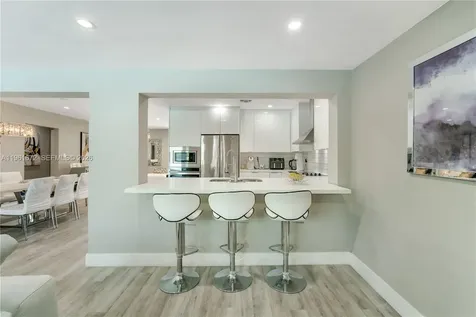 2701 NE 52nd Street Lighthouse Point FL 33064