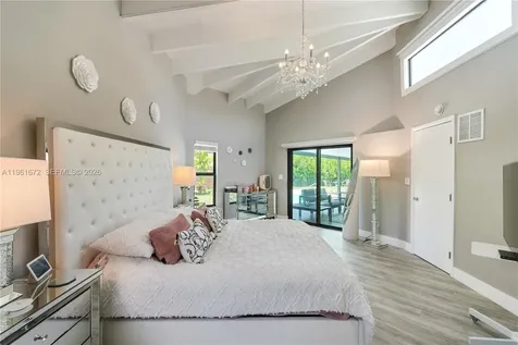 2701 NE 52nd Street Lighthouse Point FL 33064