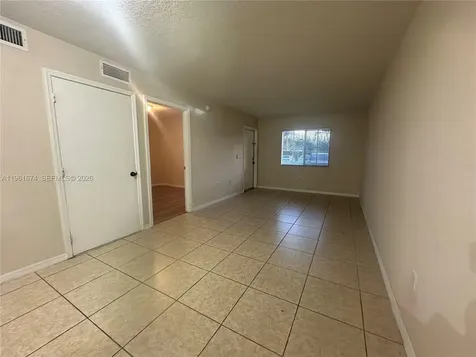 1271 SE 29th Street Homestead FL 33035