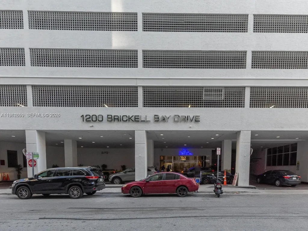 1200 Brickell Bay Drive Miami FL 33131