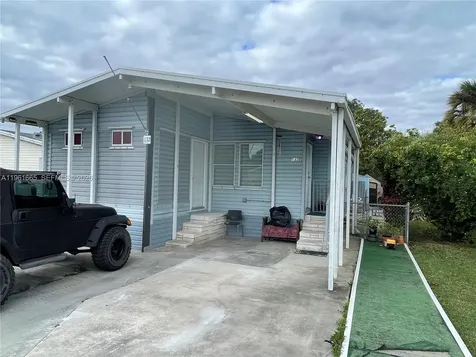 19800 SW 180th Avenue Unit 132 Miami FL 33187