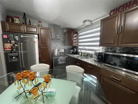 19800 SW 180th Avenue Unit 132 Miami FL 33187