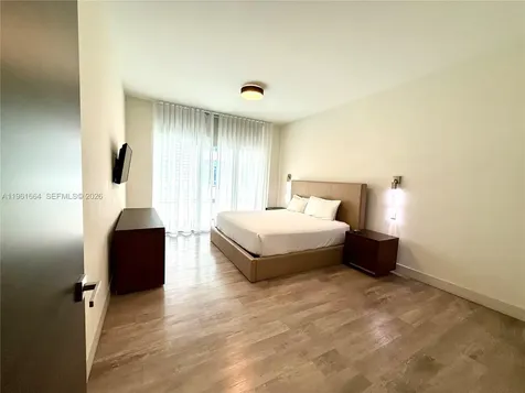 777 N Ocean Drive Hollywood FL 33019