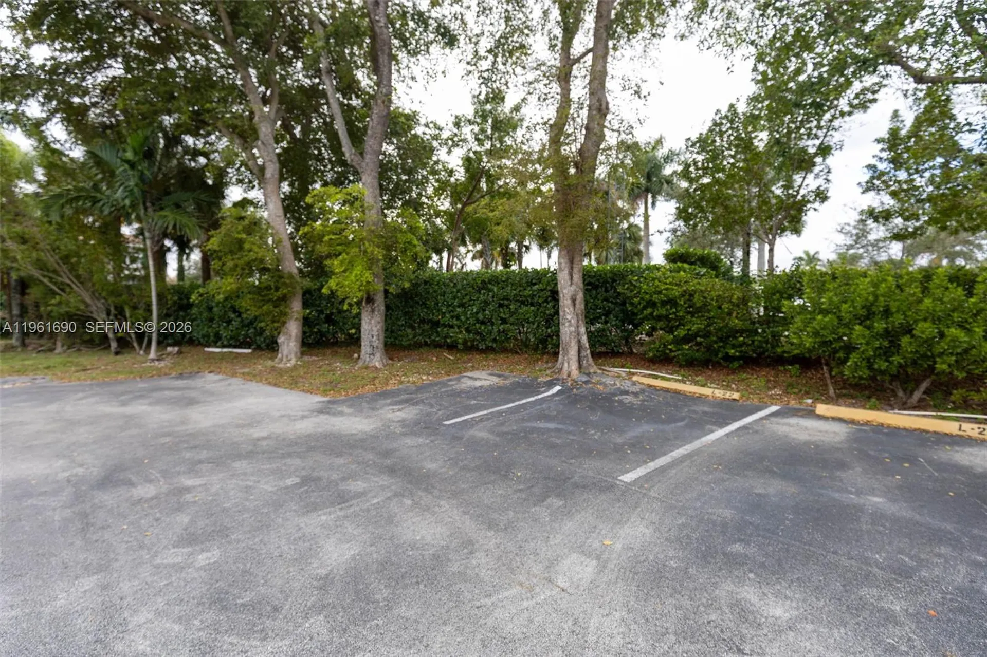 4400 Hillcrest Drive Hollywood FL 33021