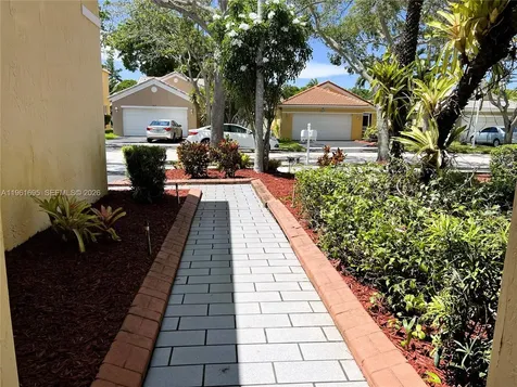 1605 Salerno Circle Weston FL 33327
