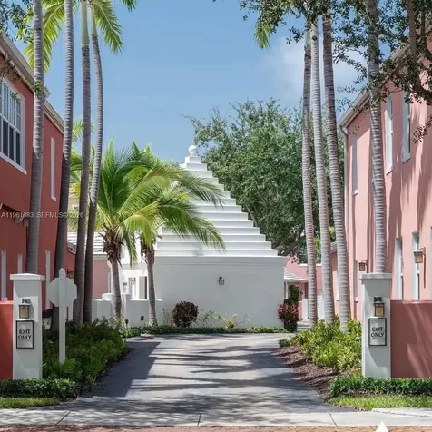 502 Loretto Avenue Coral Gables FL 33146